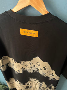 LV " Diagram" T-Shirt styled in Black for Spring&Summer 2024
