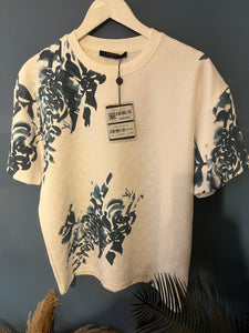 LV " Diag " T-Shirt styled in White for Fall&Winter 2025