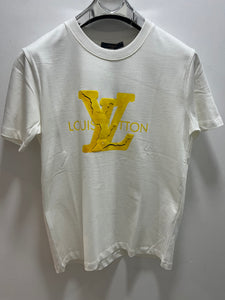 LV "LOGO PRINTED"T-Shirt styled in White for Spring&Summer 2025