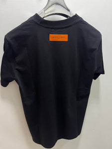 LV " ICON Printed "T-Shirt styled in Black for Spring&Summer 2025