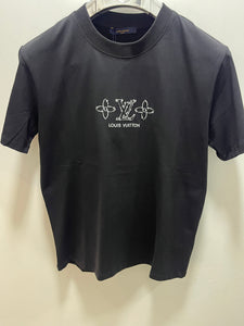 LV " ICON Printed "T-Shirt styled in Black for Spring&Summer 2025