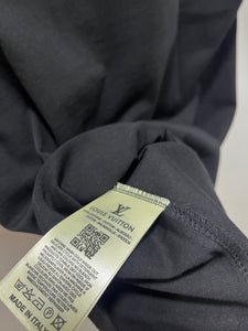 LV " ICON Printed "T-Shirt styled in Black for Spring&Summer 2025