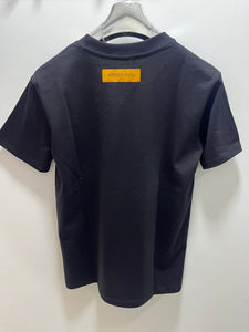 LV " ICON Printed "T-Shirt styled in Black for Spring&Summer 2025