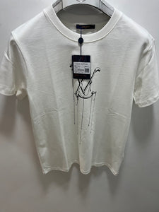 LV "XL PRINT "T-Shirt styled in White for Spring&Summer 2025