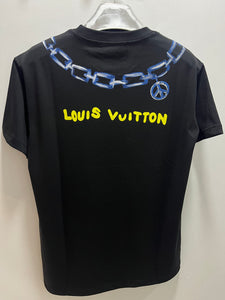 LV " Neck Chain Printed "T-Shirt styled in Black for Spring&Summer 2025