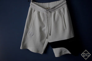 CD "CD-ICON PATCH ATTACHED" Short Styled in White for Spring&Summer 2021