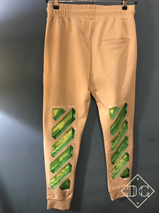 Off White x Beymen "3D Arrows Printed"  Jogger styled in Beigee for Fall&Winter 2022